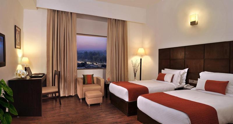 Comfort Inn Tulip Heights Bathinda Esterno foto