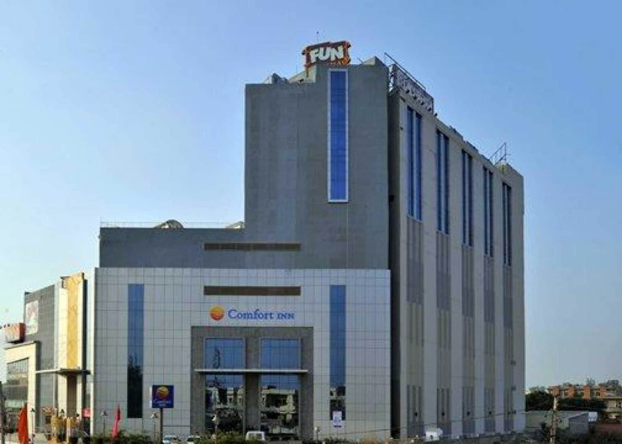 Comfort Inn Tulip Heights Bathinda Esterno foto